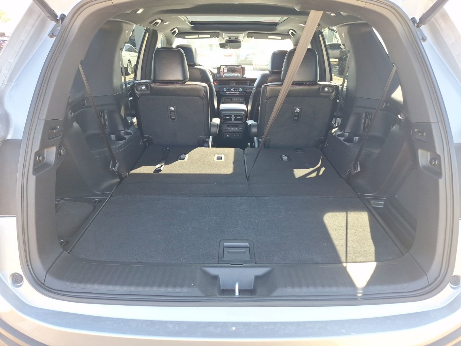 Used 2024 Honda Pilot TrailSport image 38