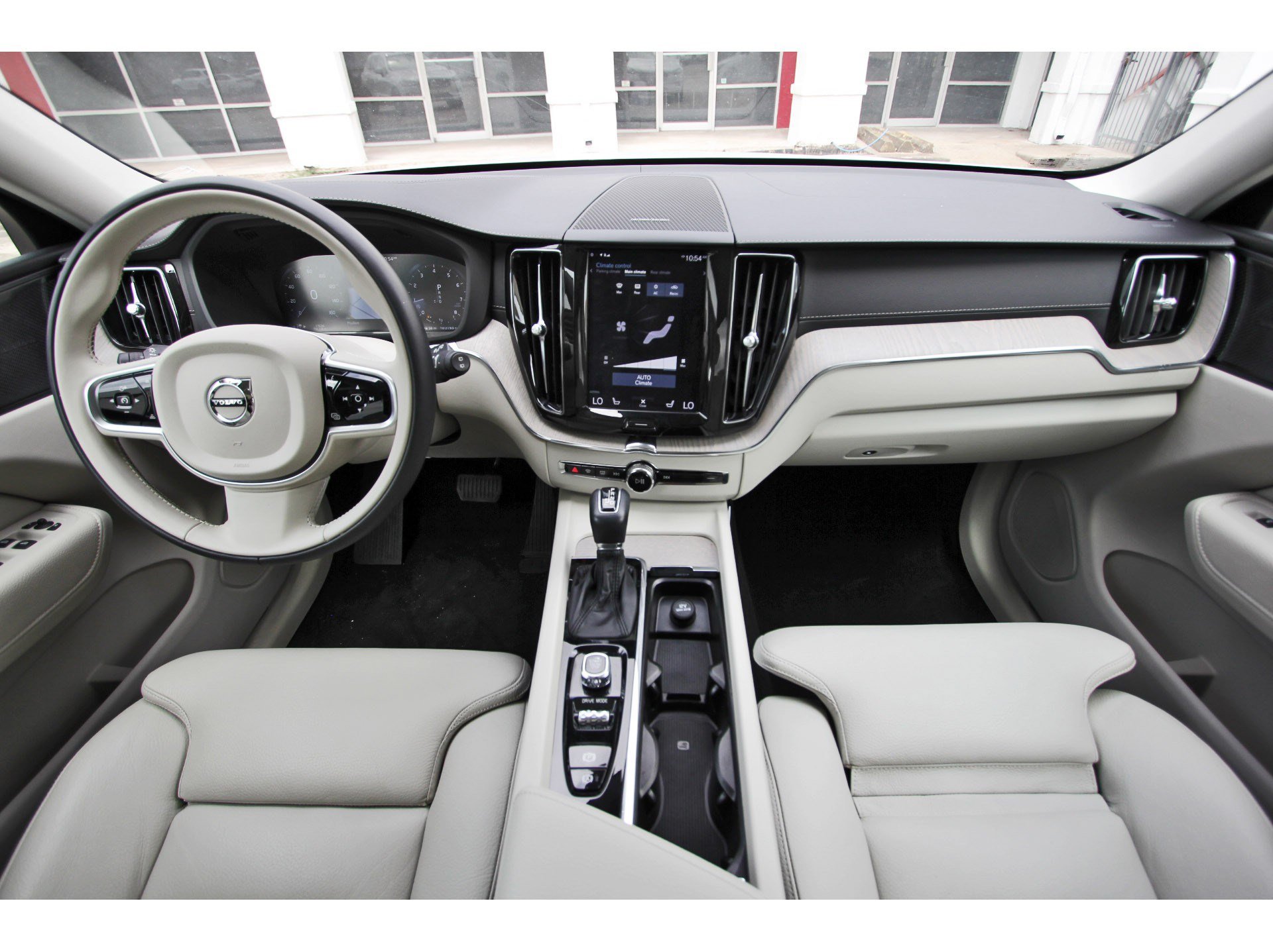 Used 2020 Volvo XC60 T6 Inscription AWD/4WD image 11