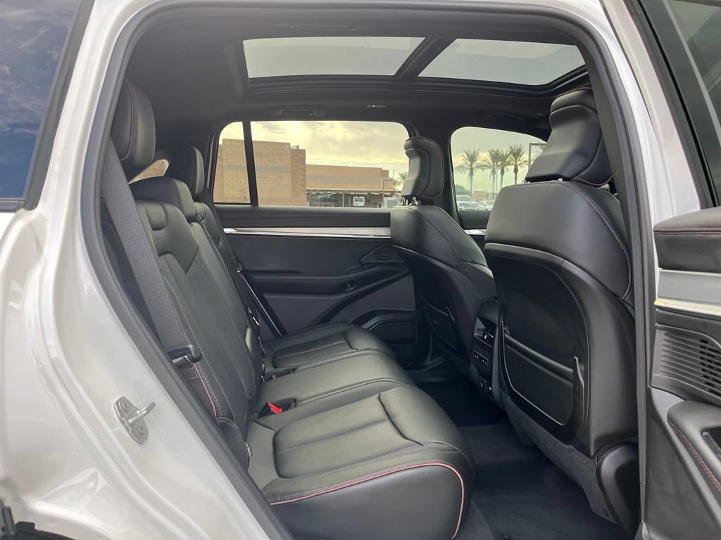 Used 2025 Jeep Wagoneer S Launch Edition AWD/4WD image 18
