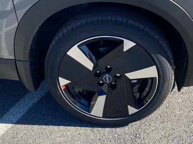 New 2026 Nissan Kicks SR AWD/4WD image 11