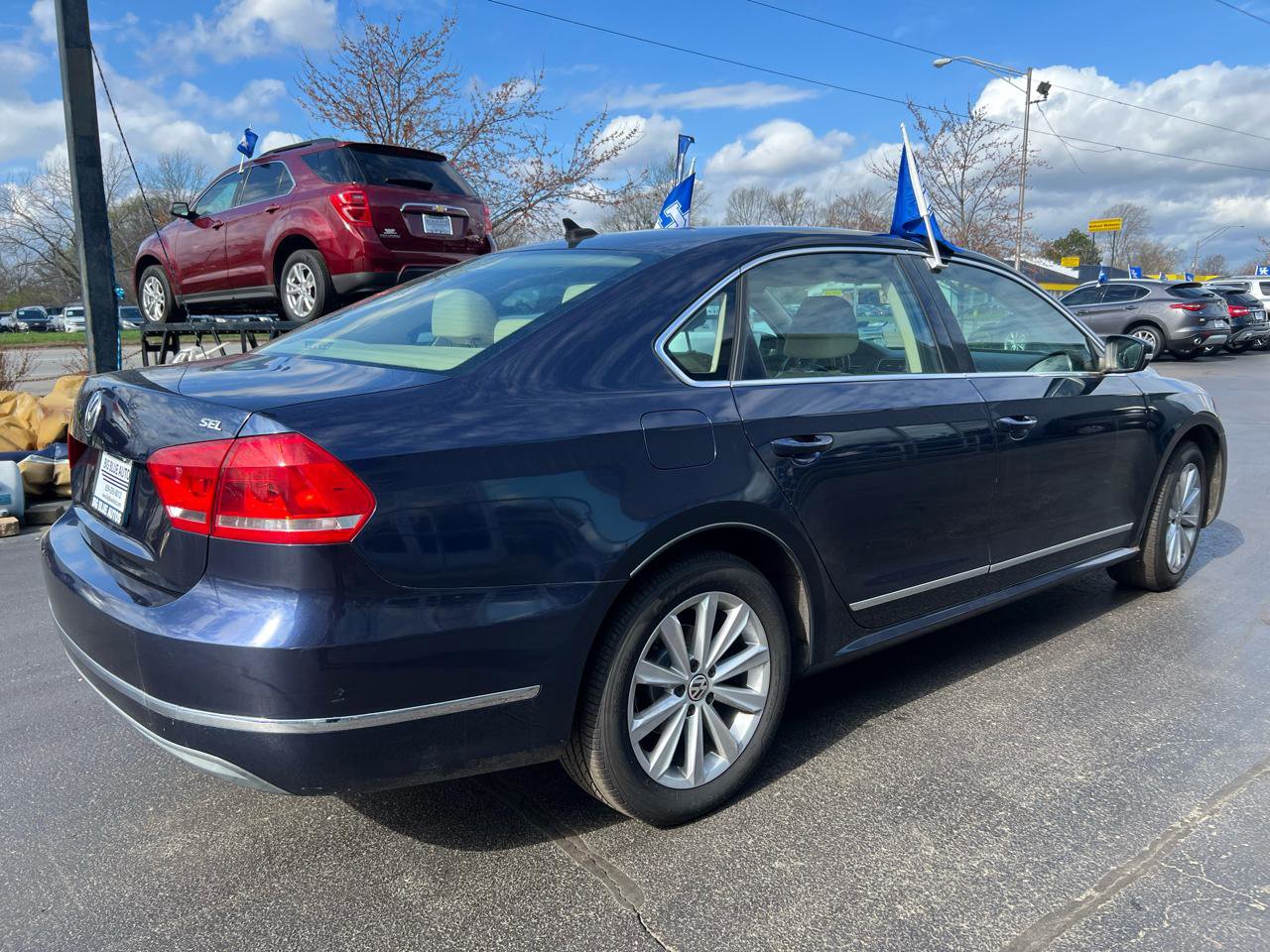 Used 2013 Volkswagen Passat 2.5 SEL Premium FWD image 6