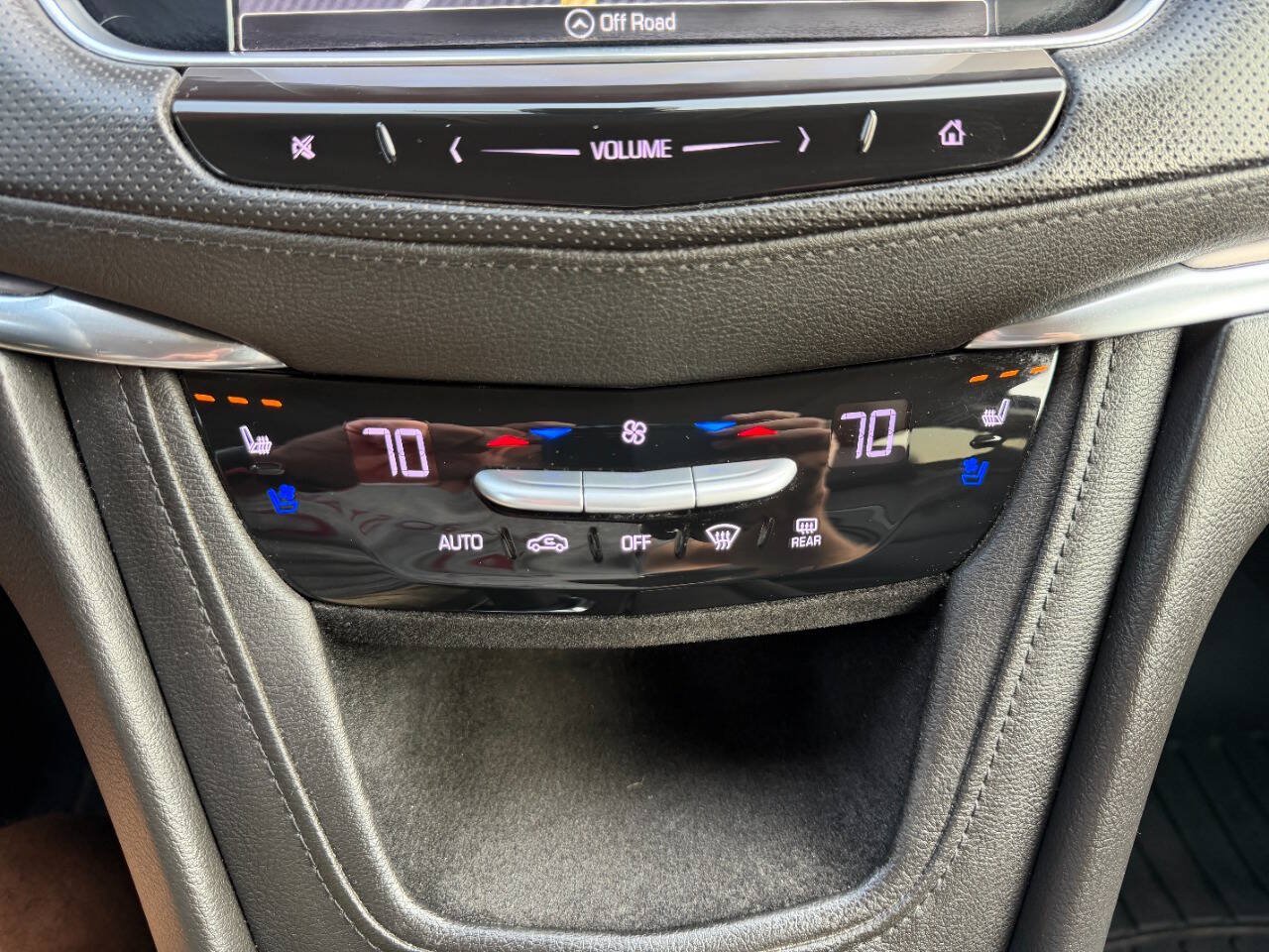 Used 2017 Cadillac XT5 Premium Luxury AWD/4WD image 22