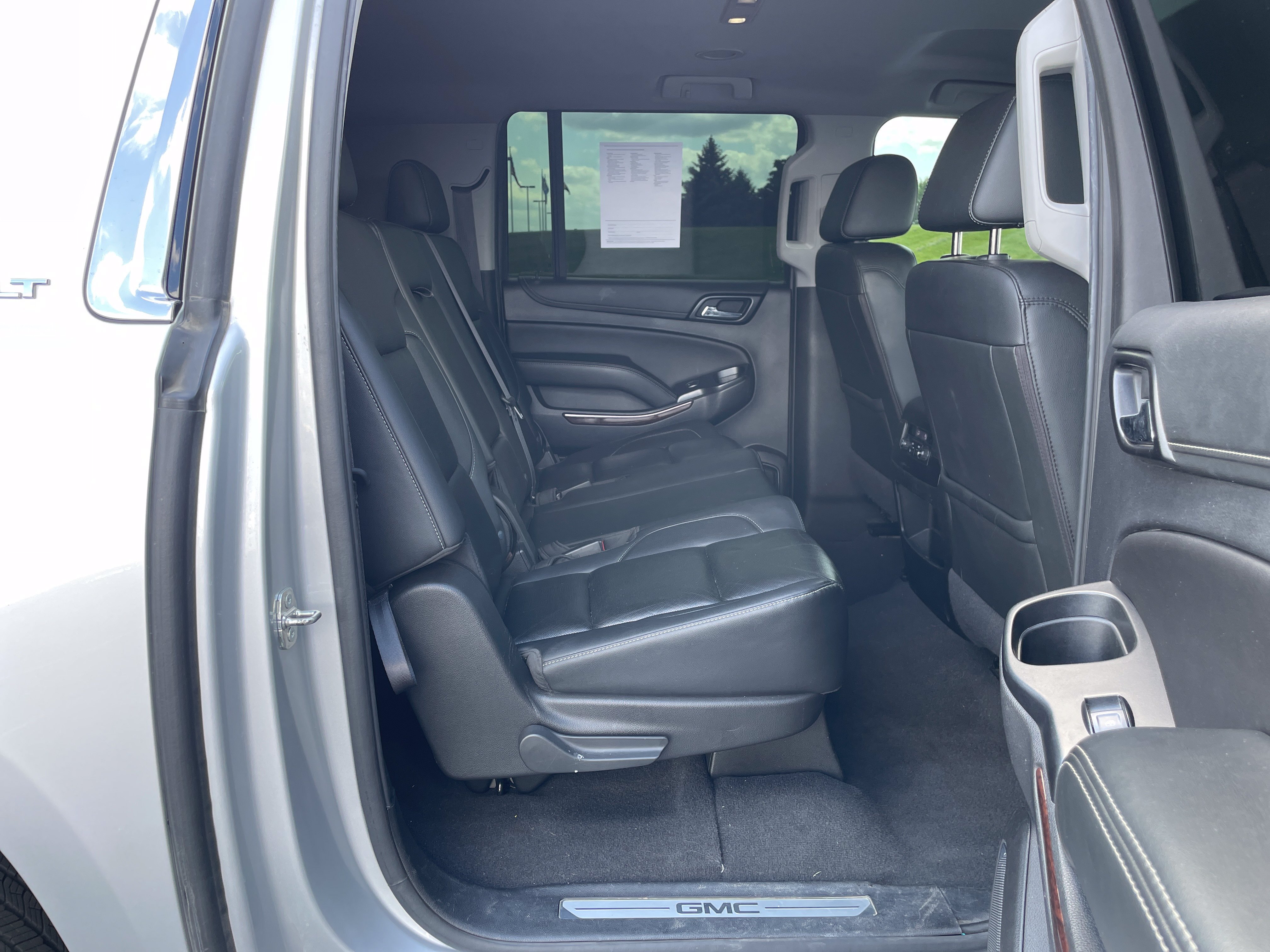 Used 2020 GMC Yukon XL SLT RWD image 25