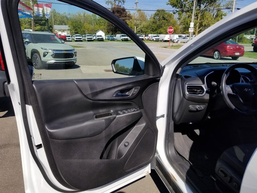 Used 2020 Chevrolet Equinox LT image 16