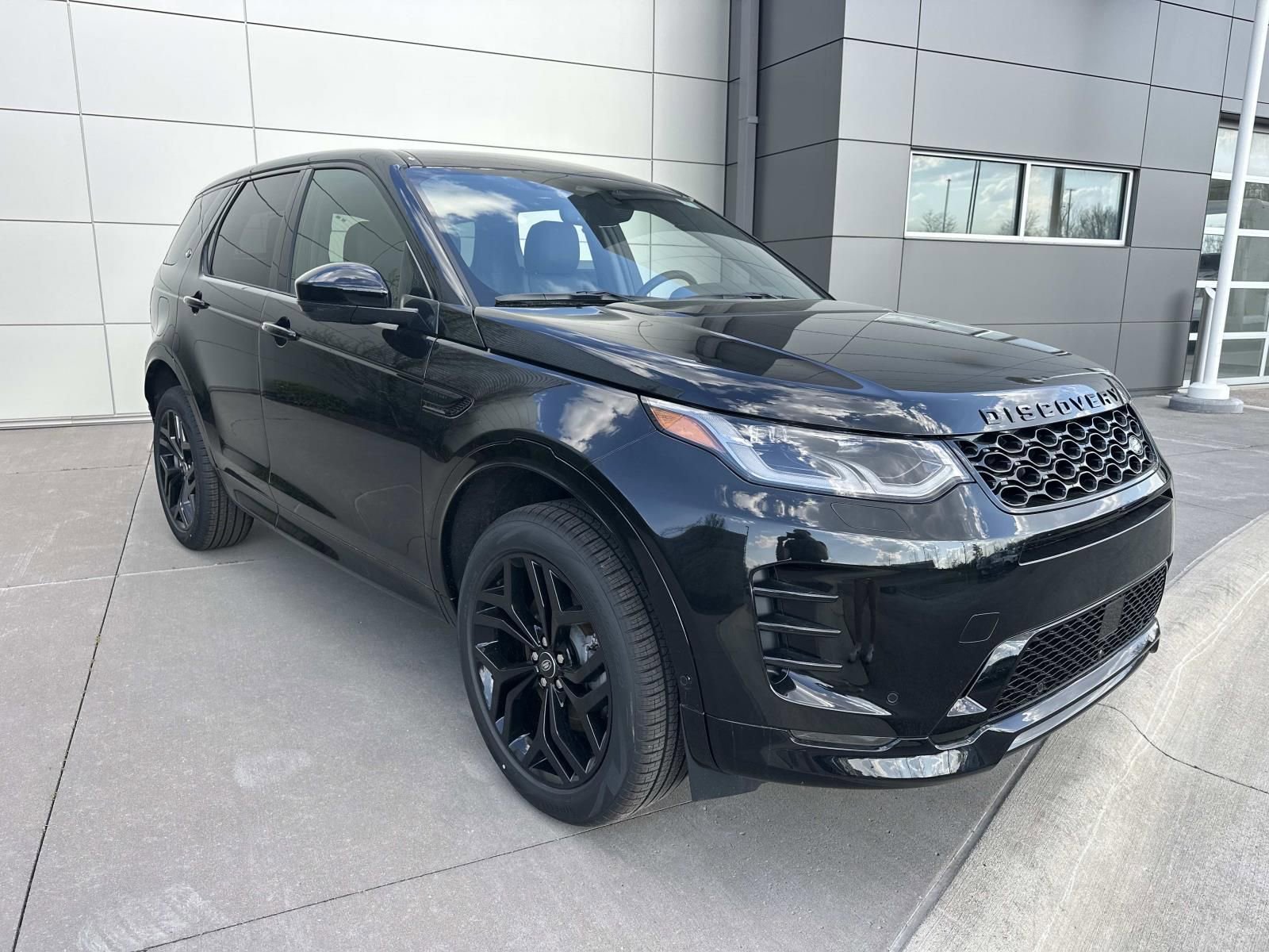 New 2026 Land Rover Discovery Sport Landmark AWD/4WD image 3