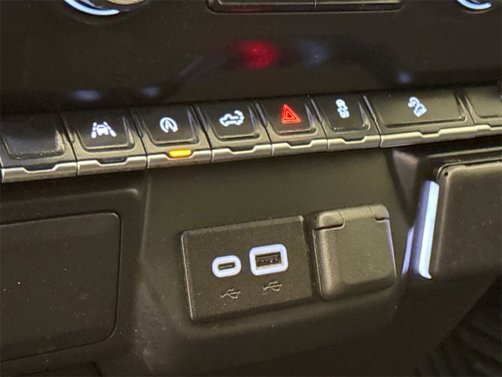 Used 2025 Chevrolet Silverado 1500 Custom Trail Boss w/ LPO, Dark Essentials Package image 28