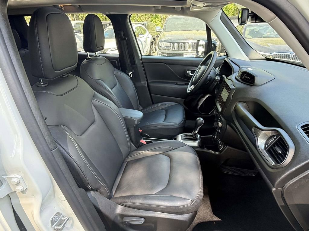 Used 2022 Jeep Renegade Limited w/ Sun, Sound & Wheels Group image 9