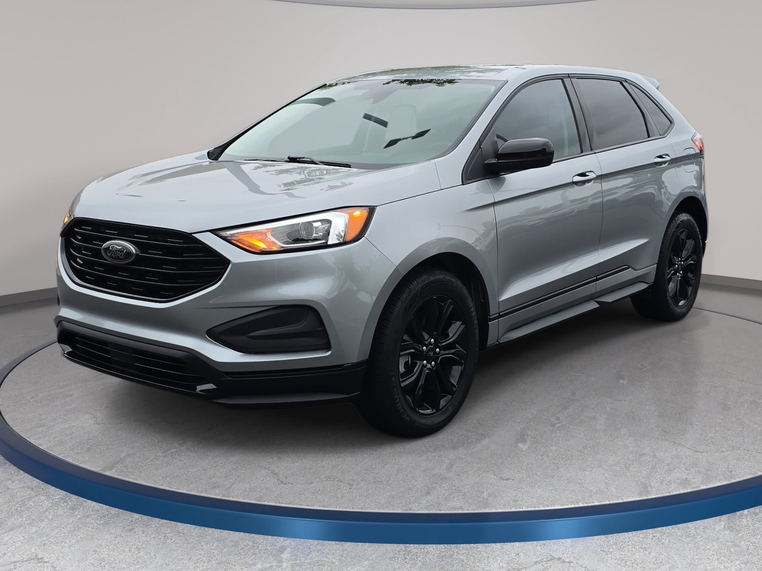Used 2022 Ford Edge SE w/ Black Appearance Package