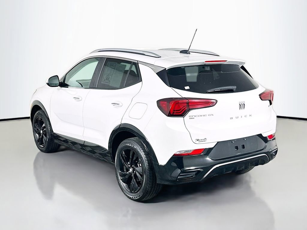 Used 2024 Buick Encore GX Sport Touring image 5