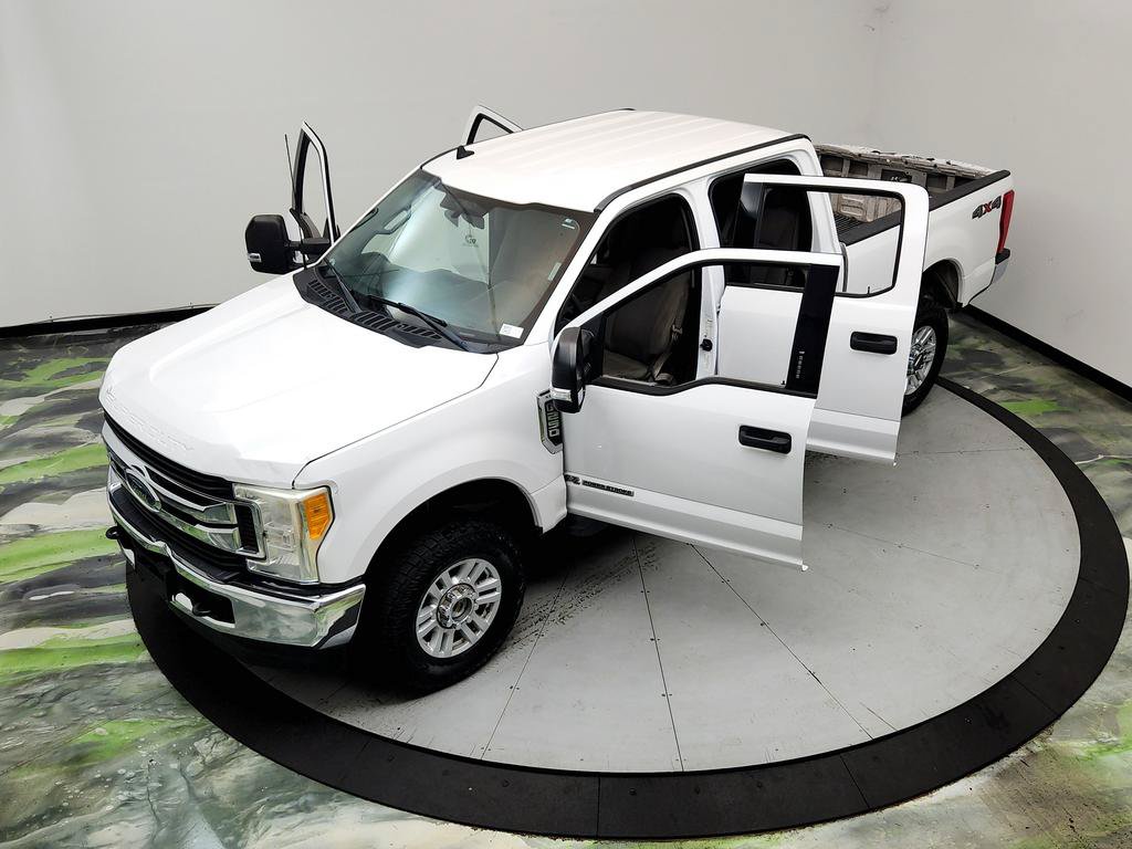 Used 2019 Ford F250 XLT w/ Snow Plow Prep Package AWD/4WD image 35