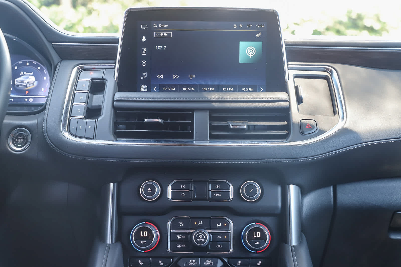 Used 2024 Chevrolet Tahoe LT w/ Luxury Package RWD image 14