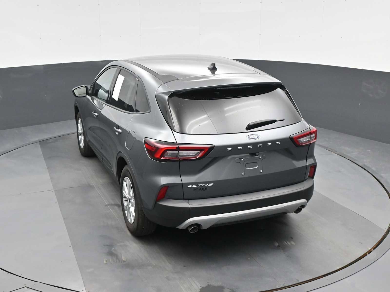 Used 2025 Ford Escape Active image 25