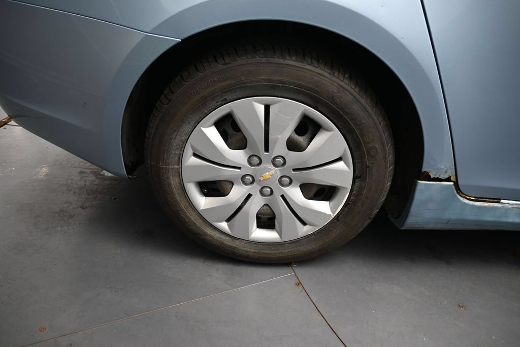 Used 2012 Chevrolet Cruze LS FWD image 14