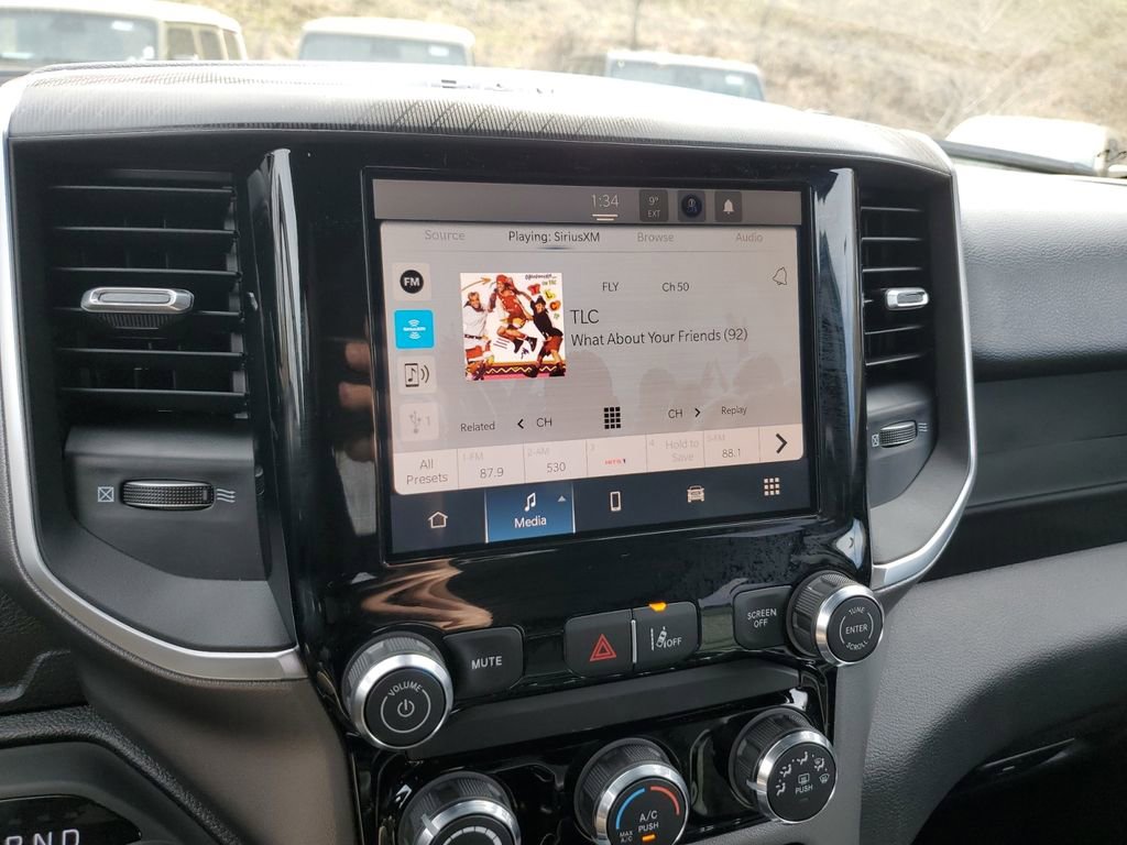 New 2026 RAM 1500 Express AWD/4WD image 19