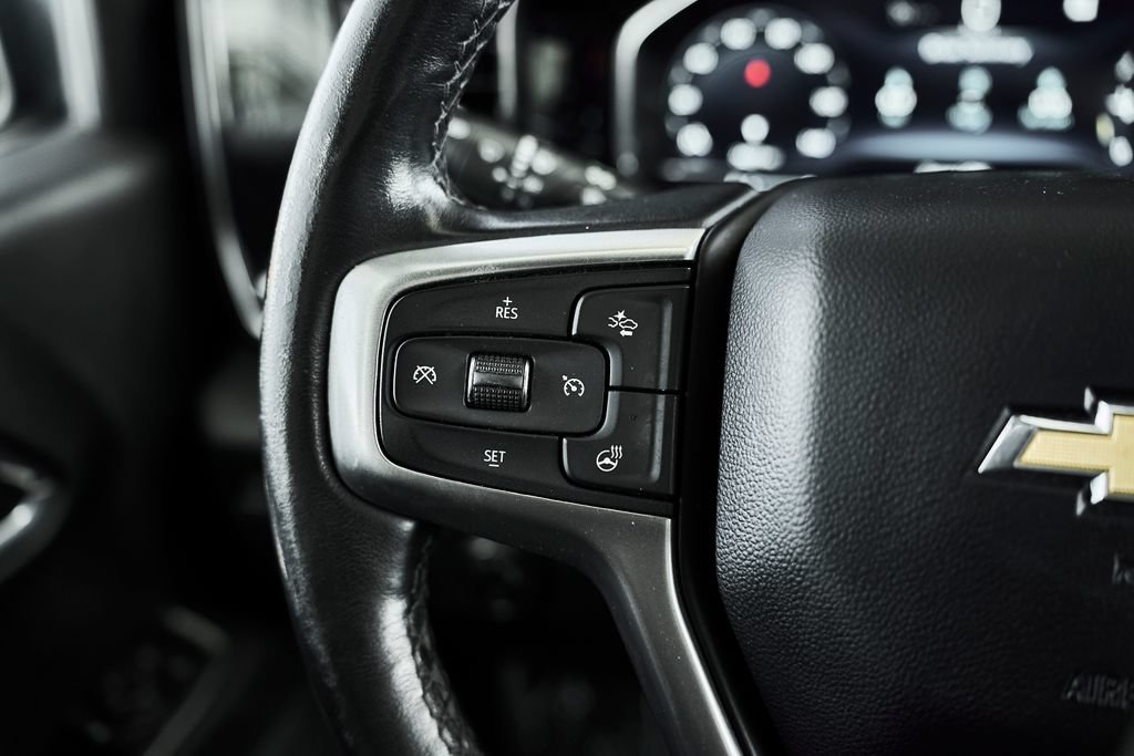 Used 2022 Chevrolet Silverado 1500 LT AWD/4WD image 19