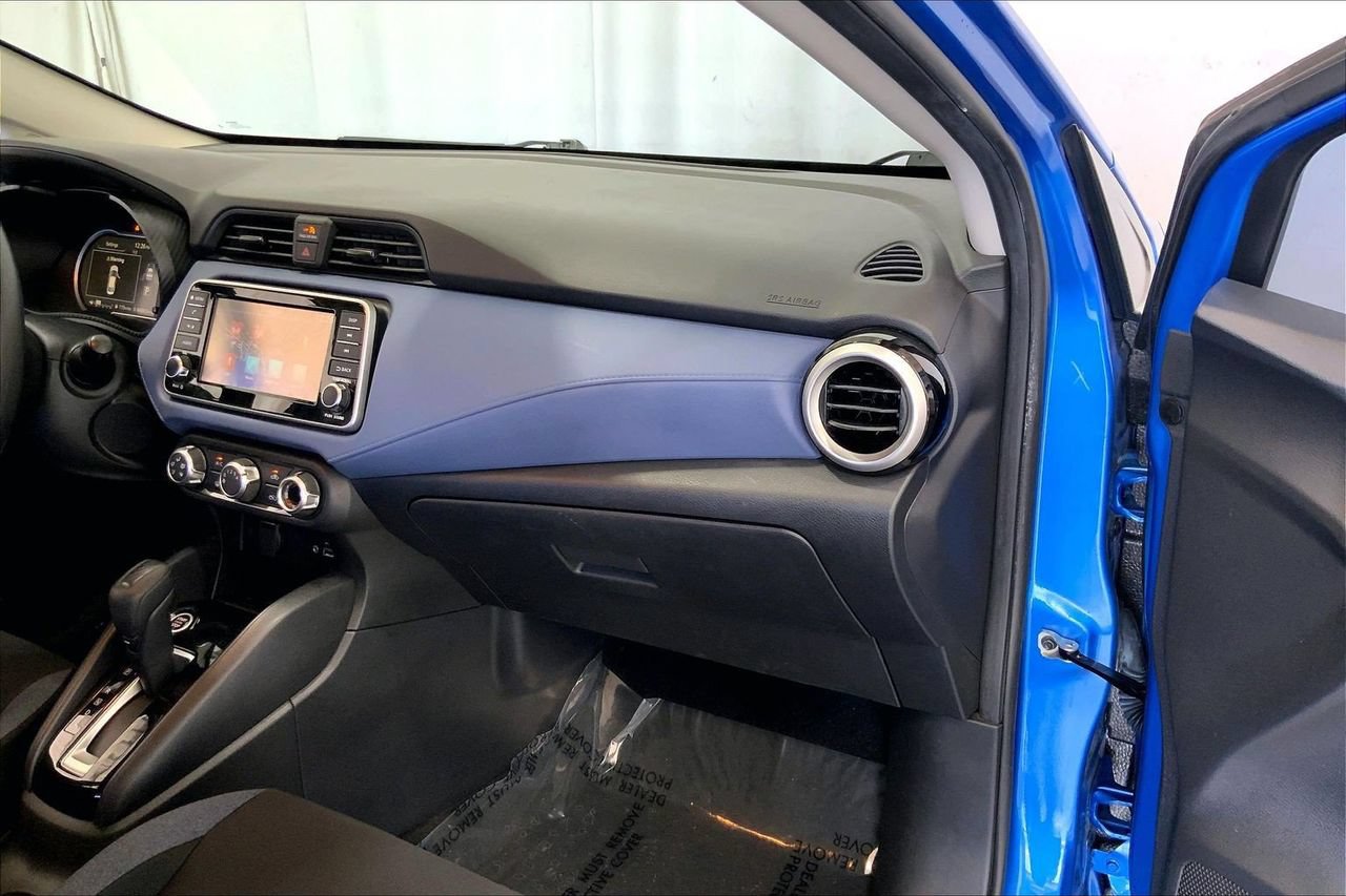 Used 2023 Nissan Versa SV FWD image 16