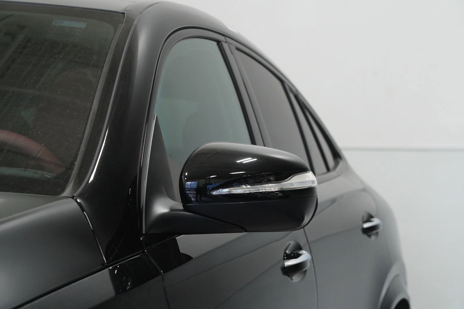 New 2026 Mercedes-Benz GLE 53 AMG 4MATIC Coupe image 9