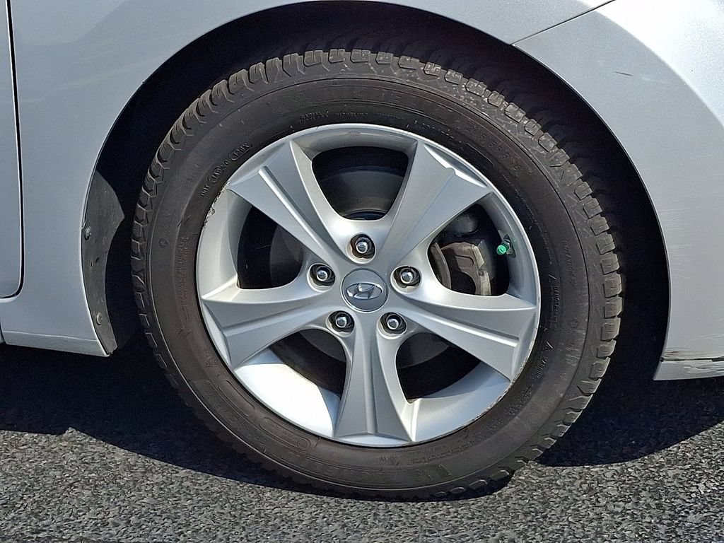 Used 2016 Hyundai Elantra Value Edition FWD image 11
