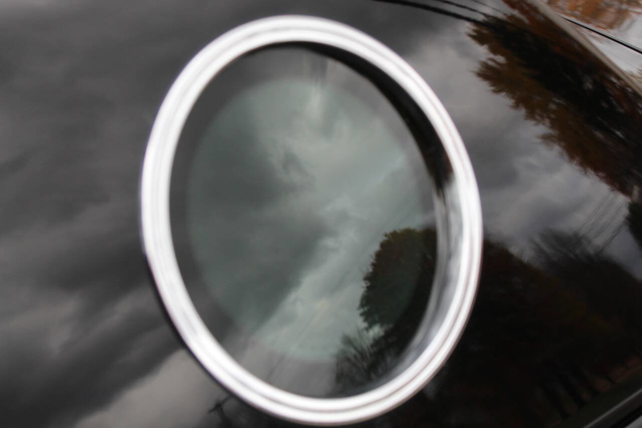 Used 2003 Ford Thunderbird image 24