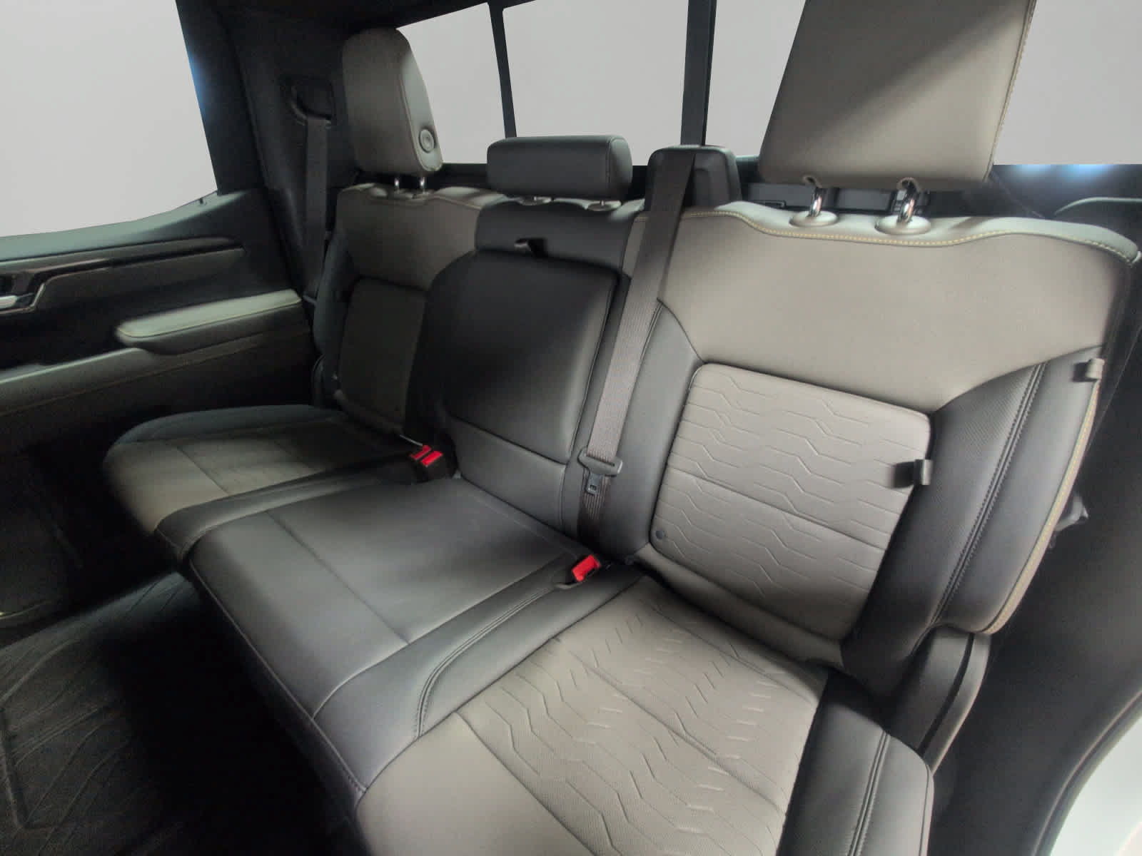 Used 2024 Chevrolet Silverado 1500 ZR2 w/ Technology Package AWD/4WD image 13