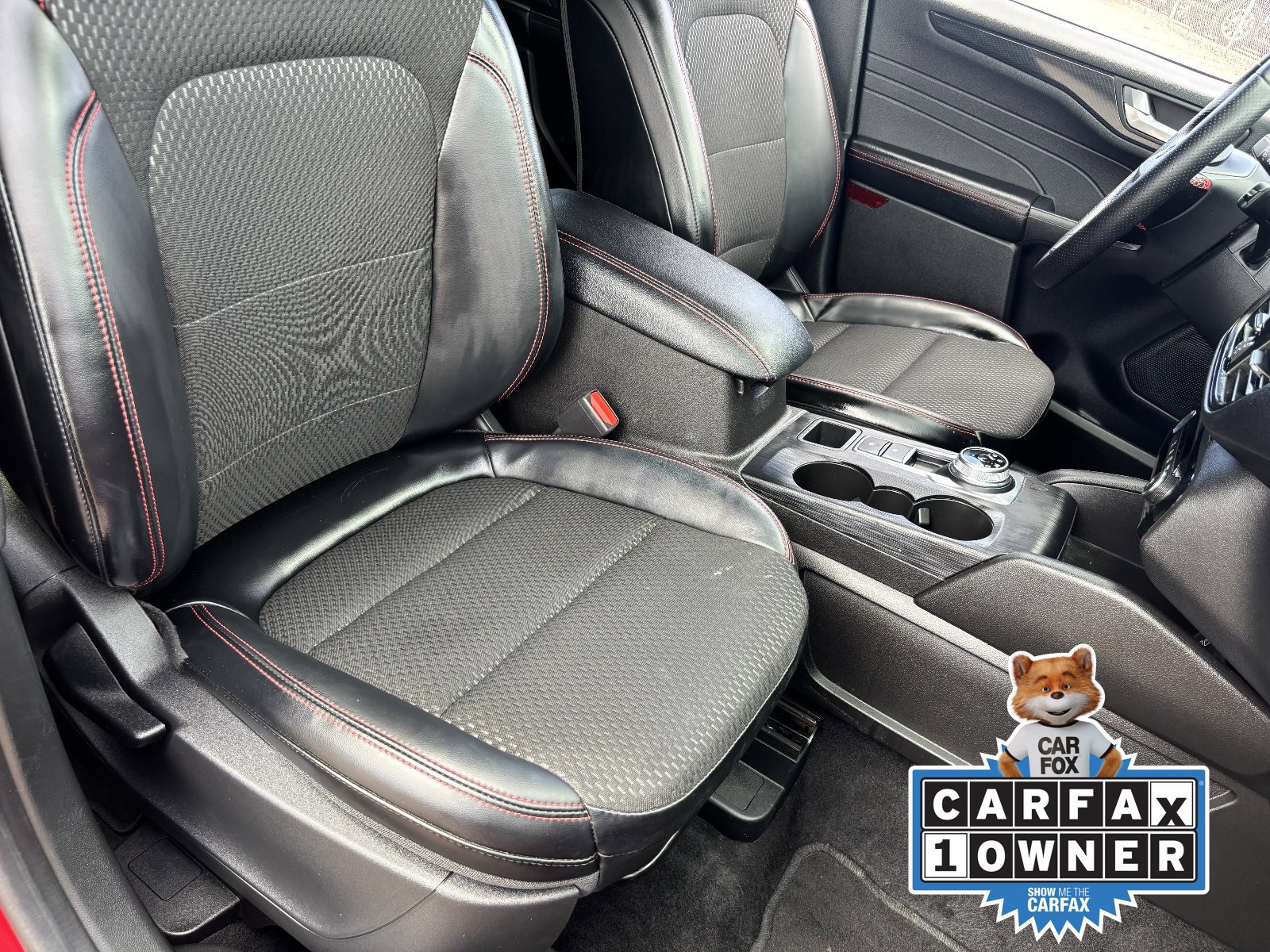 Used 2024 Ford Escape ST-Line w/ Tech Pack #1 FWD image 10