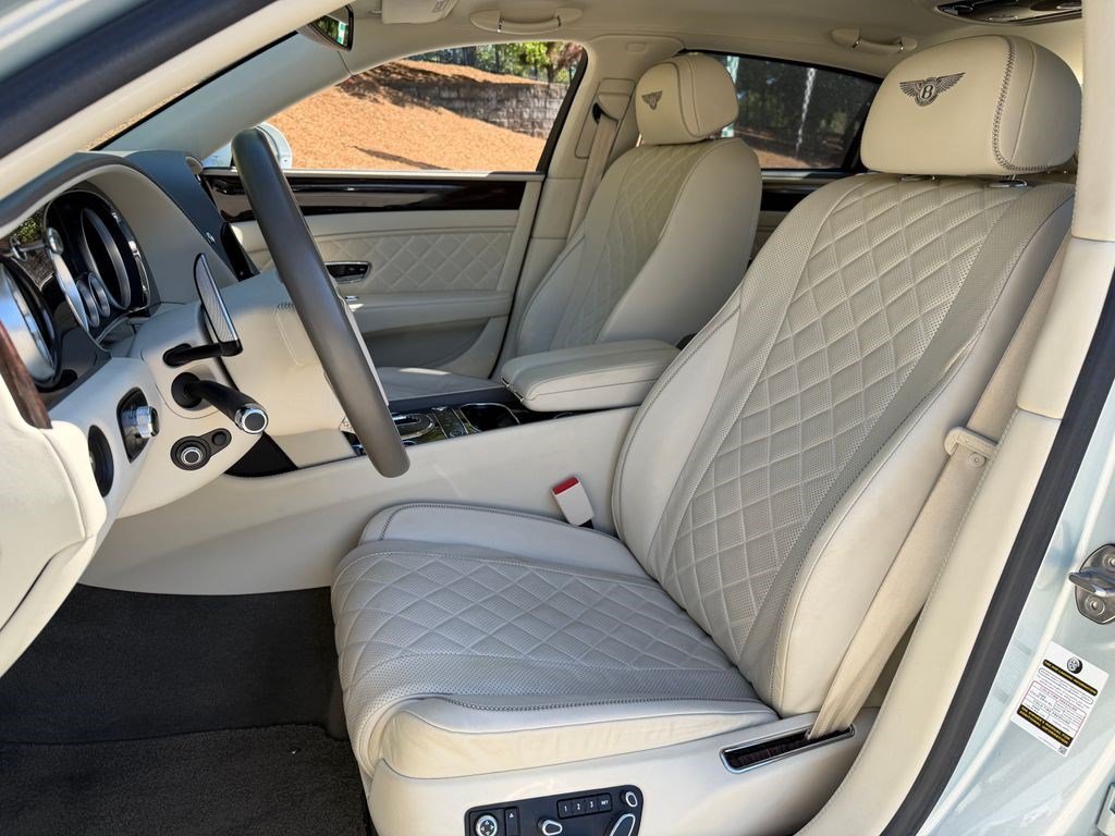 Certified 2018 Bentley Flying Spur V8 AWD/4WD image 16