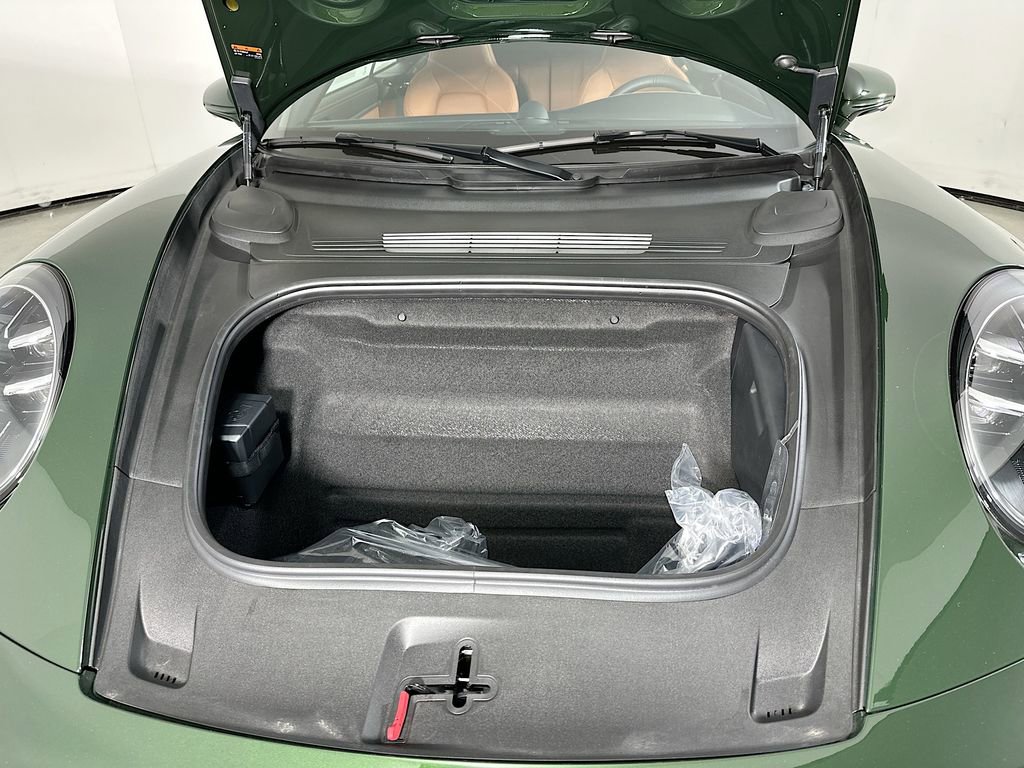 New 2026 Porsche 911 Carrera 4S image 32