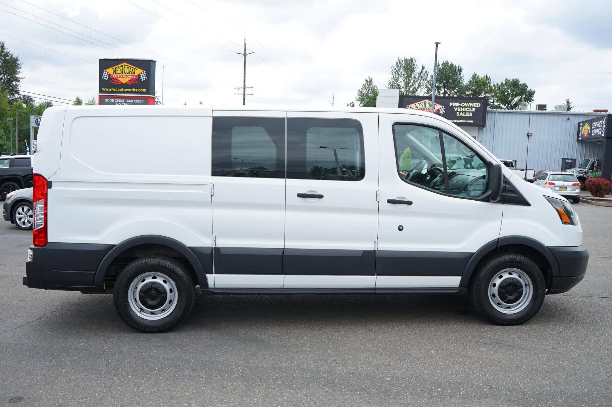 Used 2015 Ford Transit 150 130 Low Roof RWD image 6
