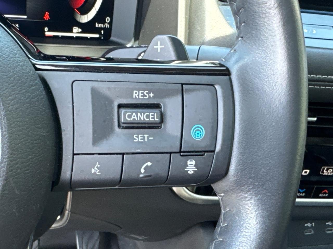 Used 2024 Nissan Rogue SL w/ SL Premium Package AWD/4WD image 24