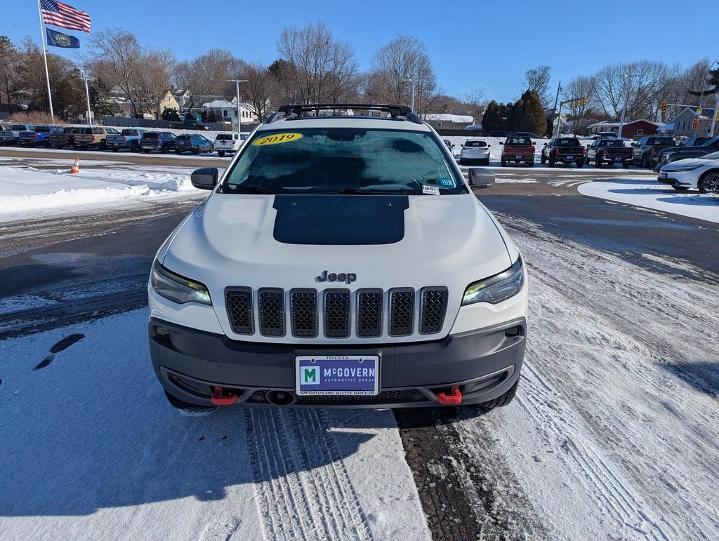 Used 2019 Jeep Cherokee Trailhawk image 8