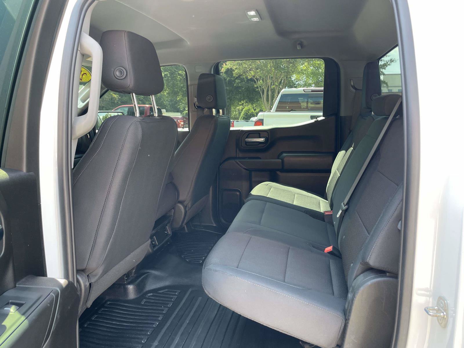 Used 2024 GMC Sierra 1500 Pro w/ X31 Off-Road Package AWD/4WD image 3