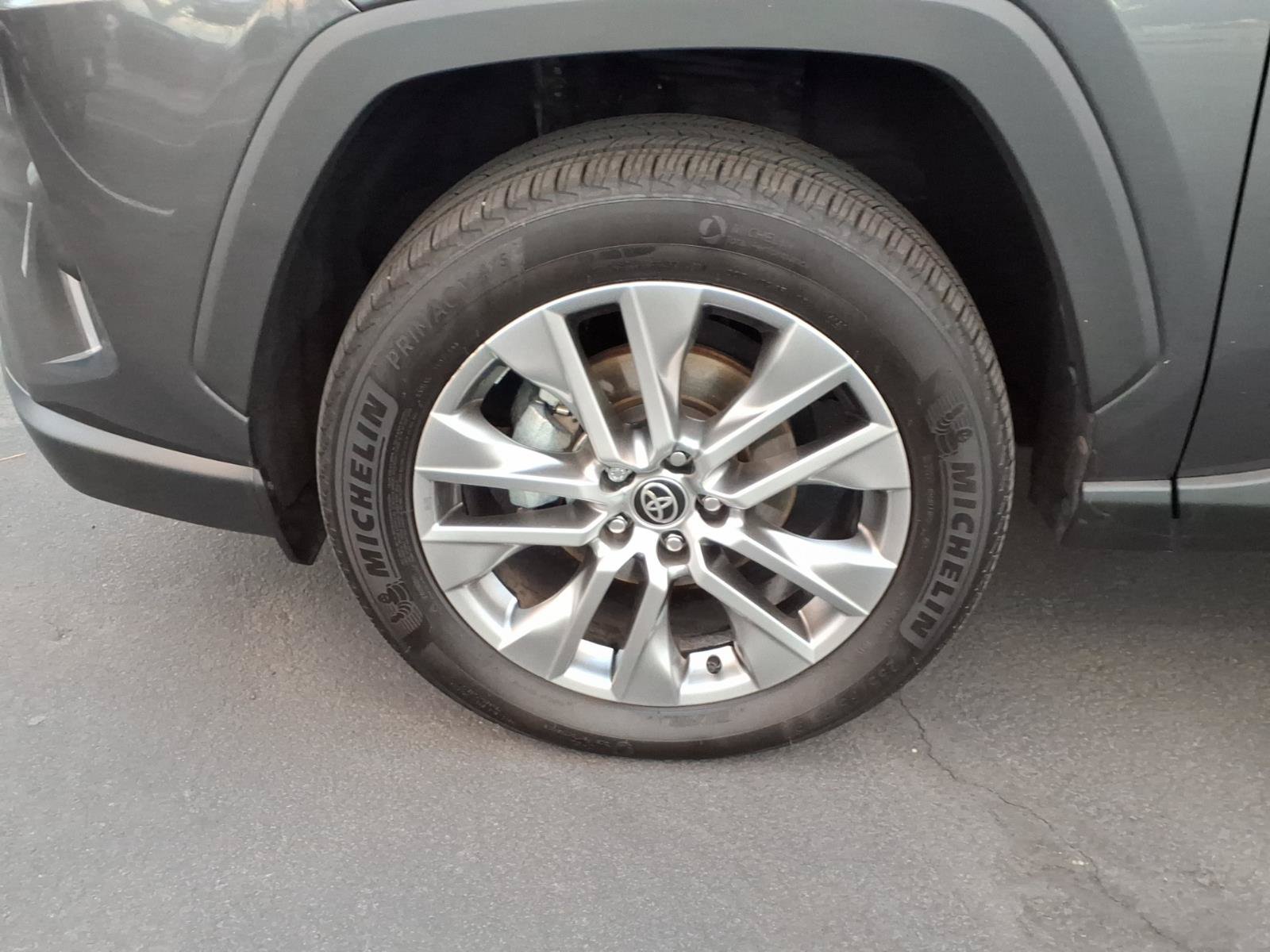 Certified 2022 Toyota RAV4 Limited FWD image 9