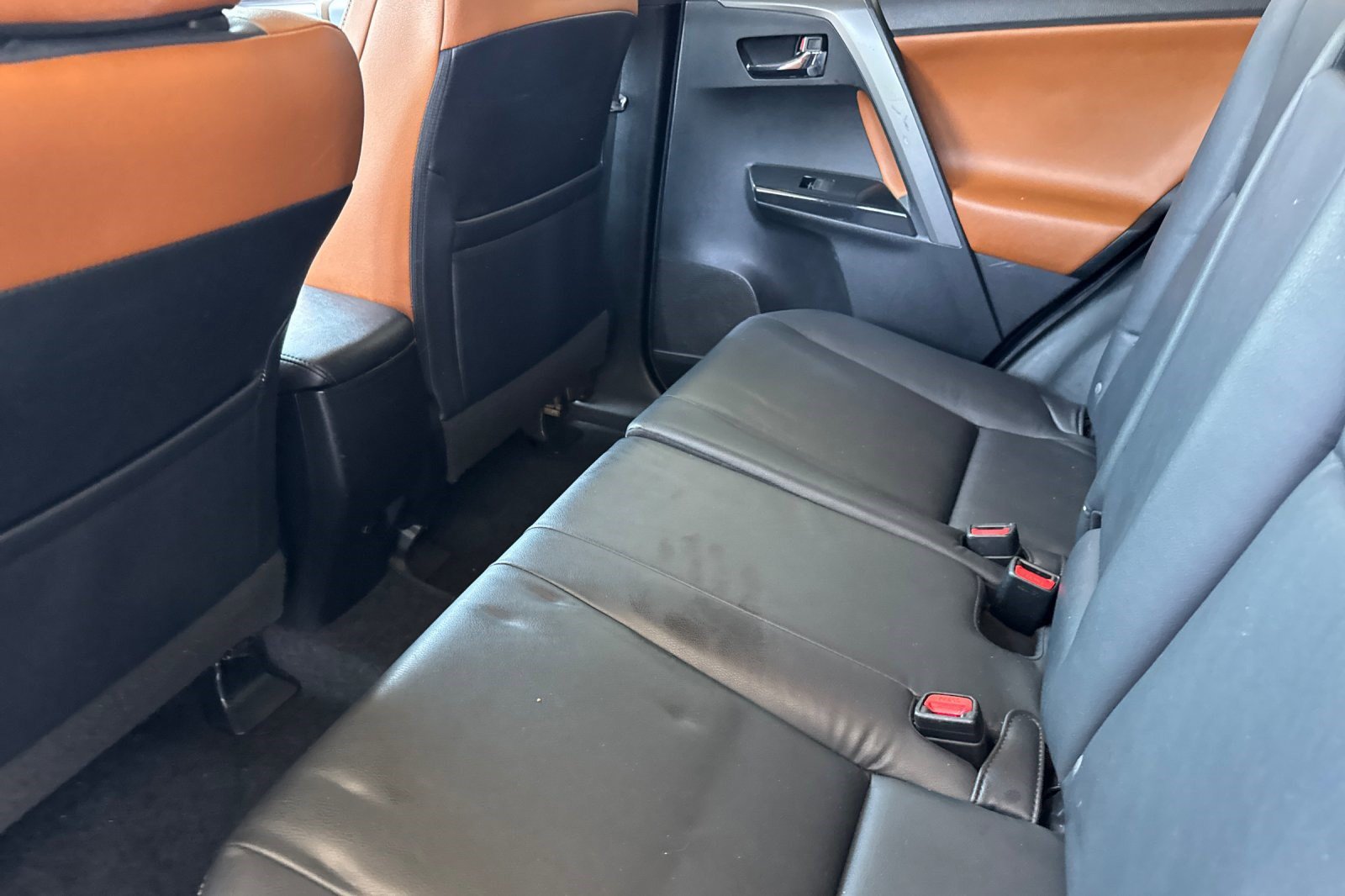 Used 2016 Toyota RAV4 SE AWD/4WD image 25