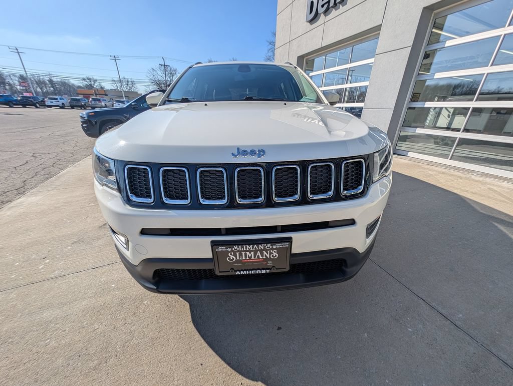 Used 2019 Jeep Compass Latitude AWD/4WD image 11