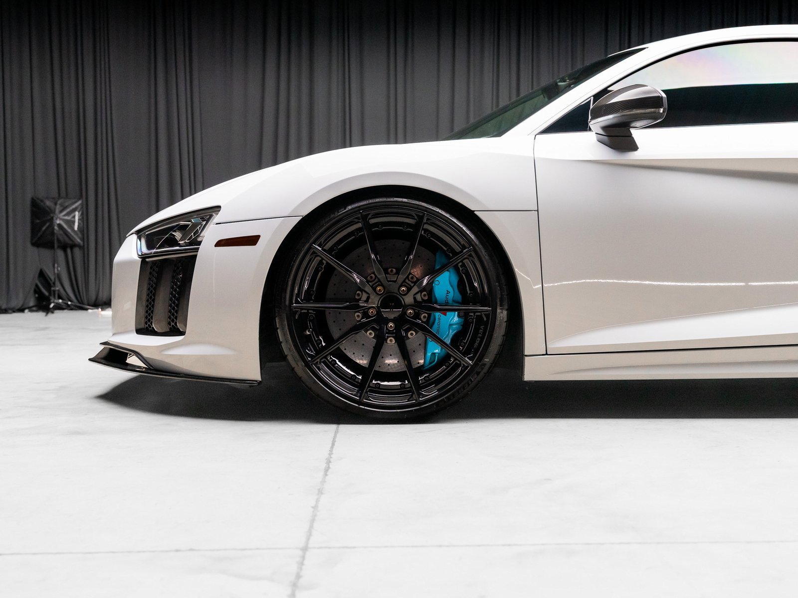Used 2017 Audi R8 V10 plus image 24