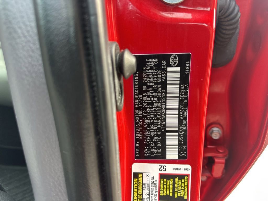 Used 2021 Toyota Camry SE image 32