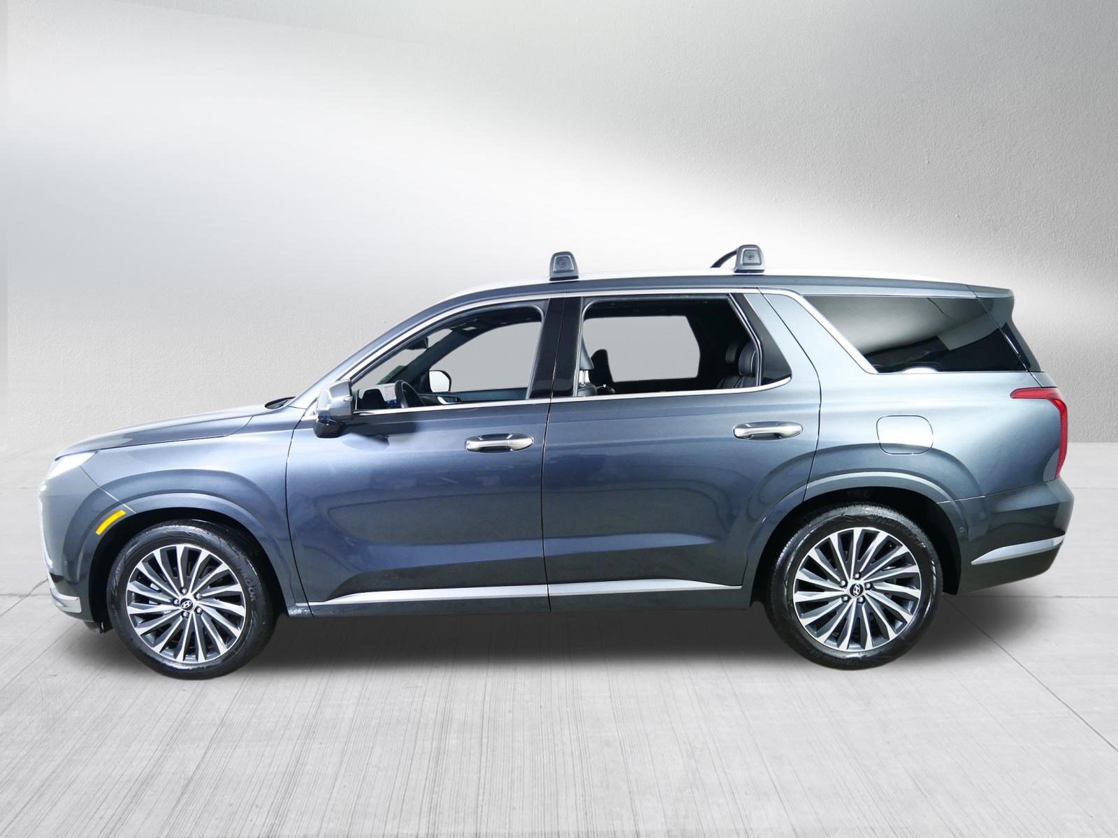 Used 2023 Hyundai Palisade Calligraphy AWD/4WD image 4