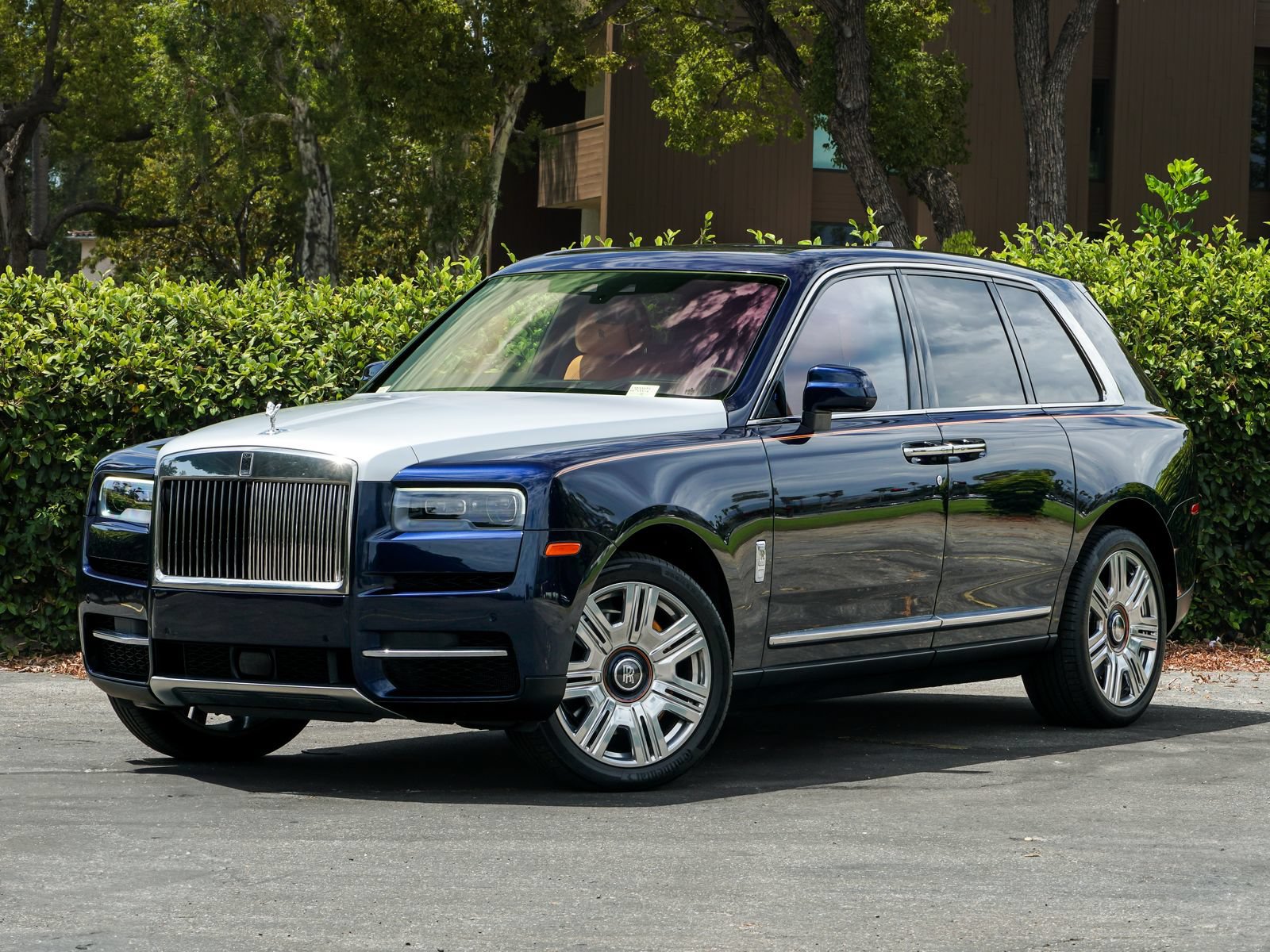 Certified 2022 Rolls-Royce Cullinan w/ Cullinan Package