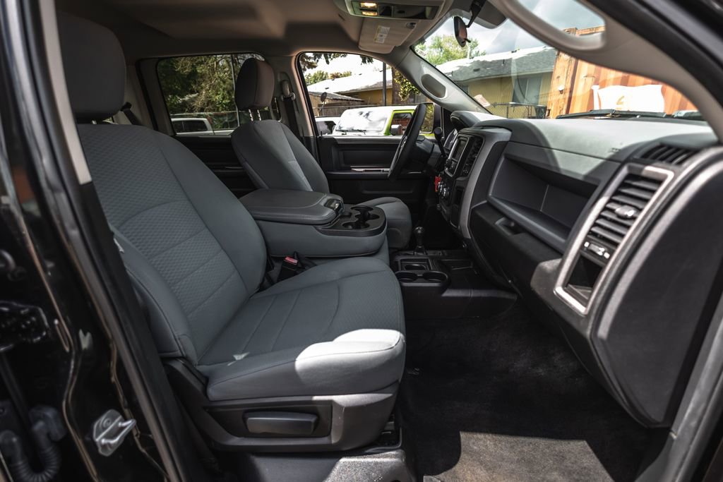 Used 2017 RAM 2500 Tradesman w/ Chrome Appearance Group AWD/4WD image 31