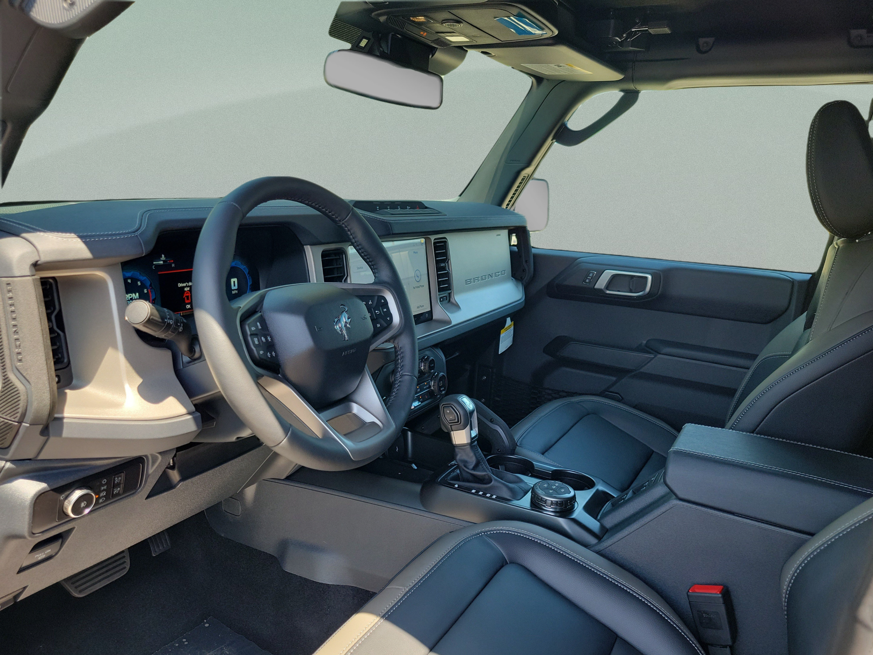 New 2026 Ford Bronco Outer Banks w/ Sasquatch Package AWD/4WD image 16