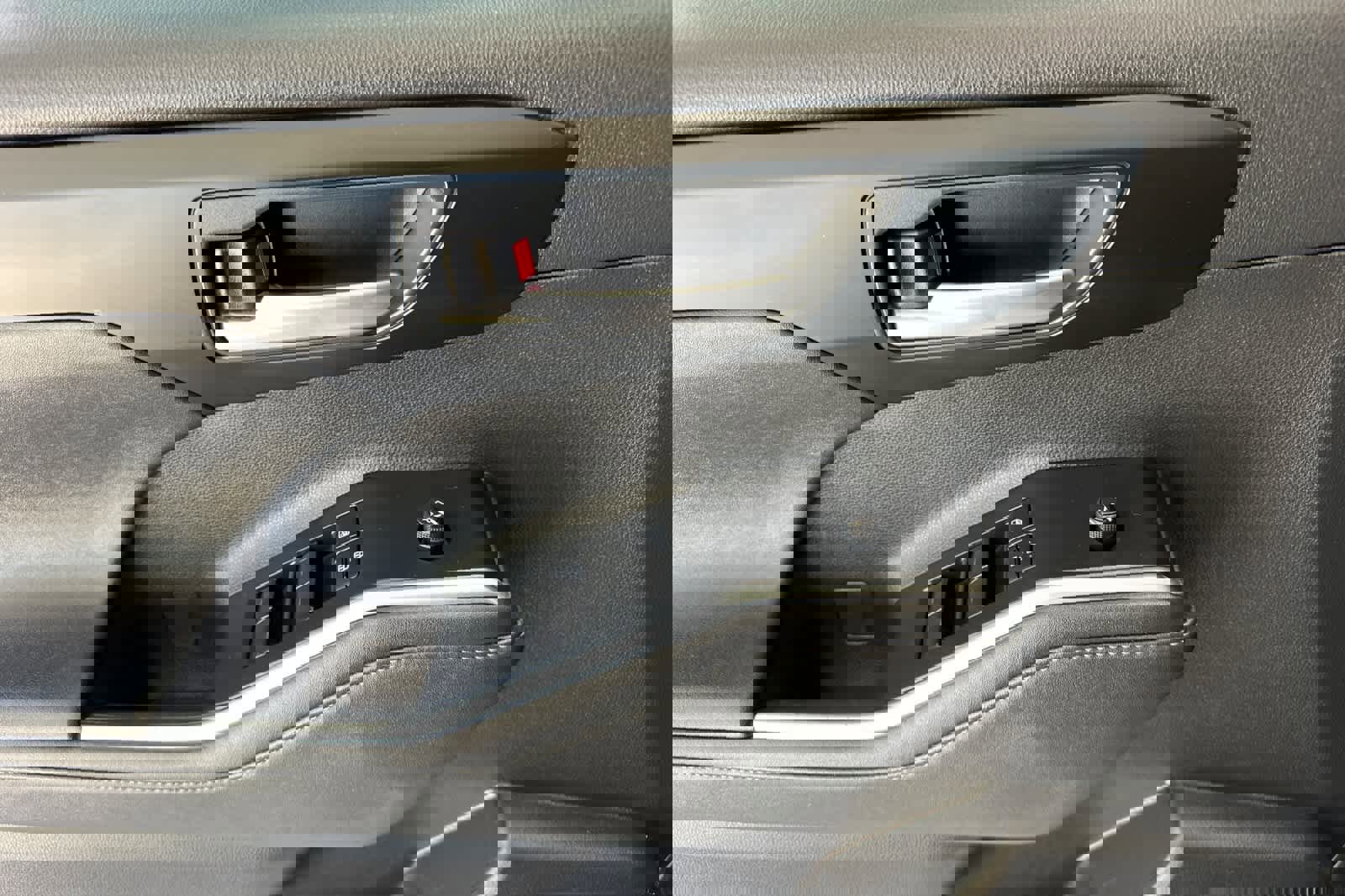 Used 2024 Toyota Highlander XLE image 12