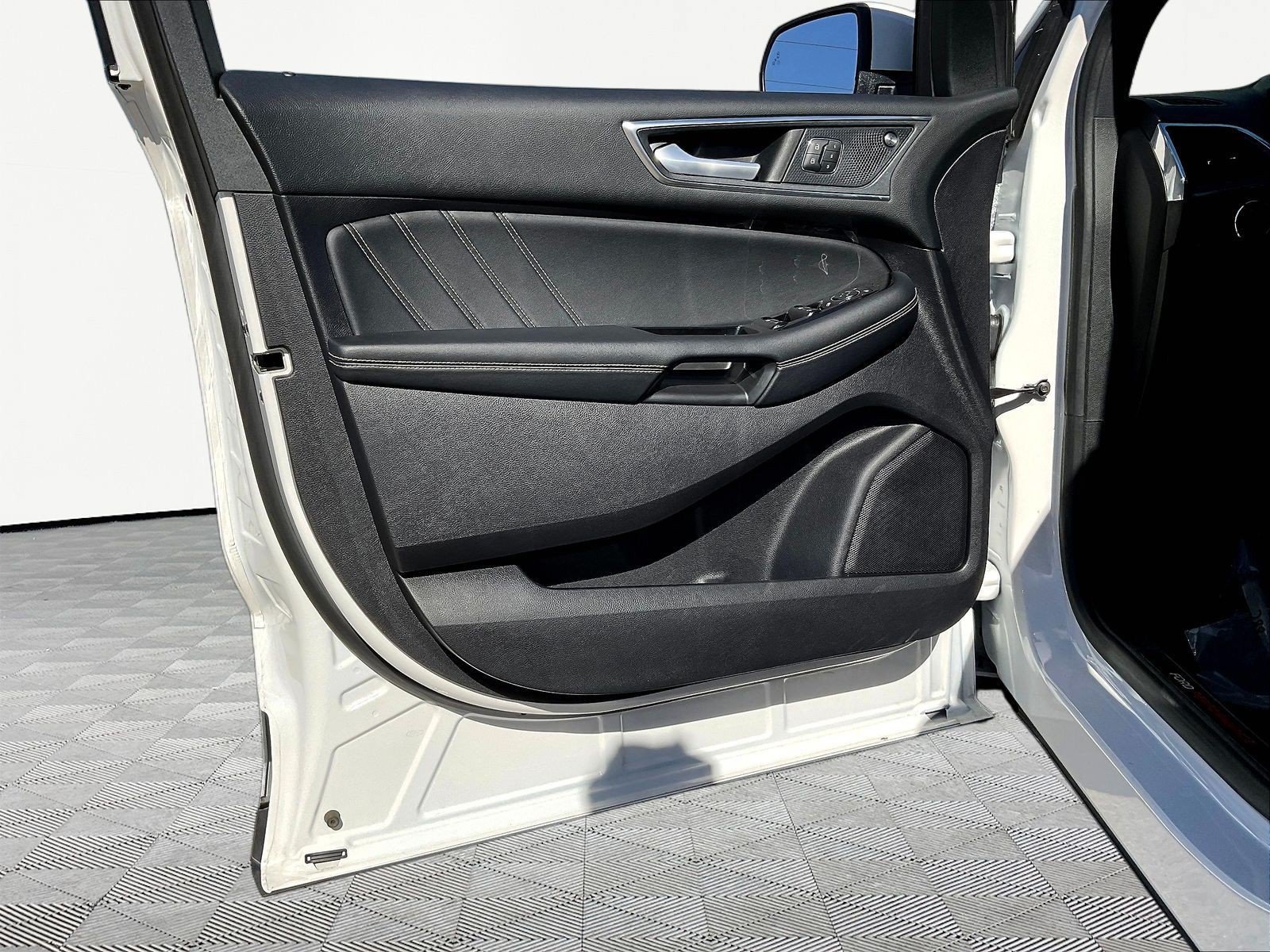 Used 2019 Ford Edge ST w/ Convenience Package AWD/4WD image 20