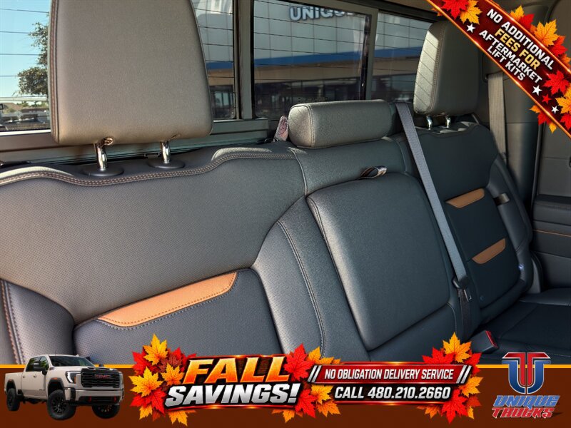 Used 2025 GMC Sierra 1500 AT4 w/ AT4 Premium Package AWD/4WD image 31