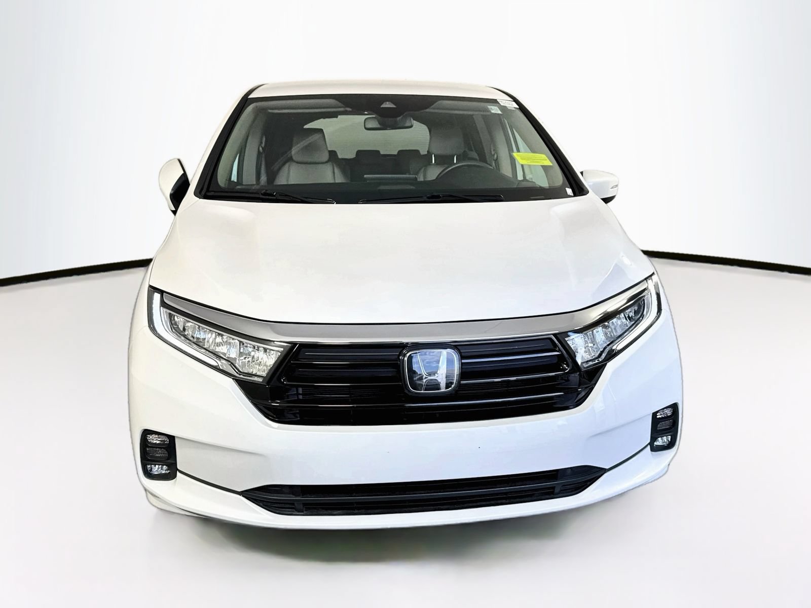 Used 2024 Honda Odyssey EX image 2