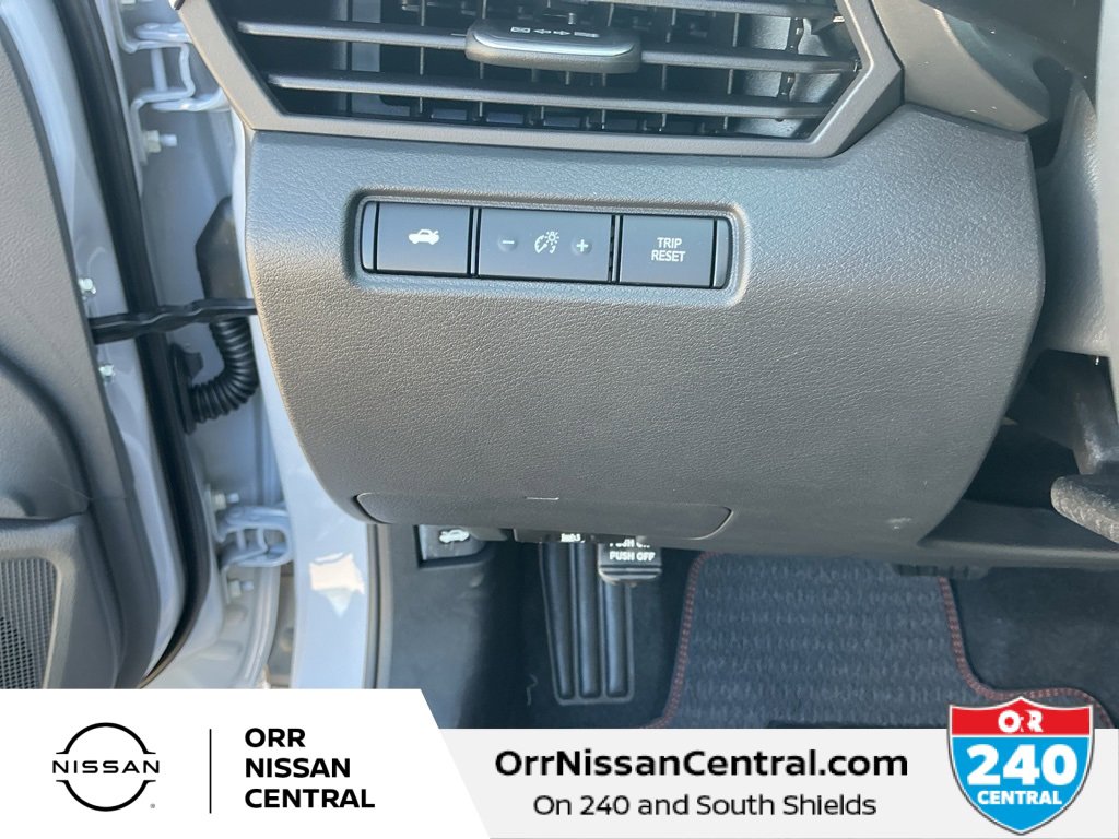 New 2025 Nissan Altima 2.5 SR w/ SR Premium Package image 19