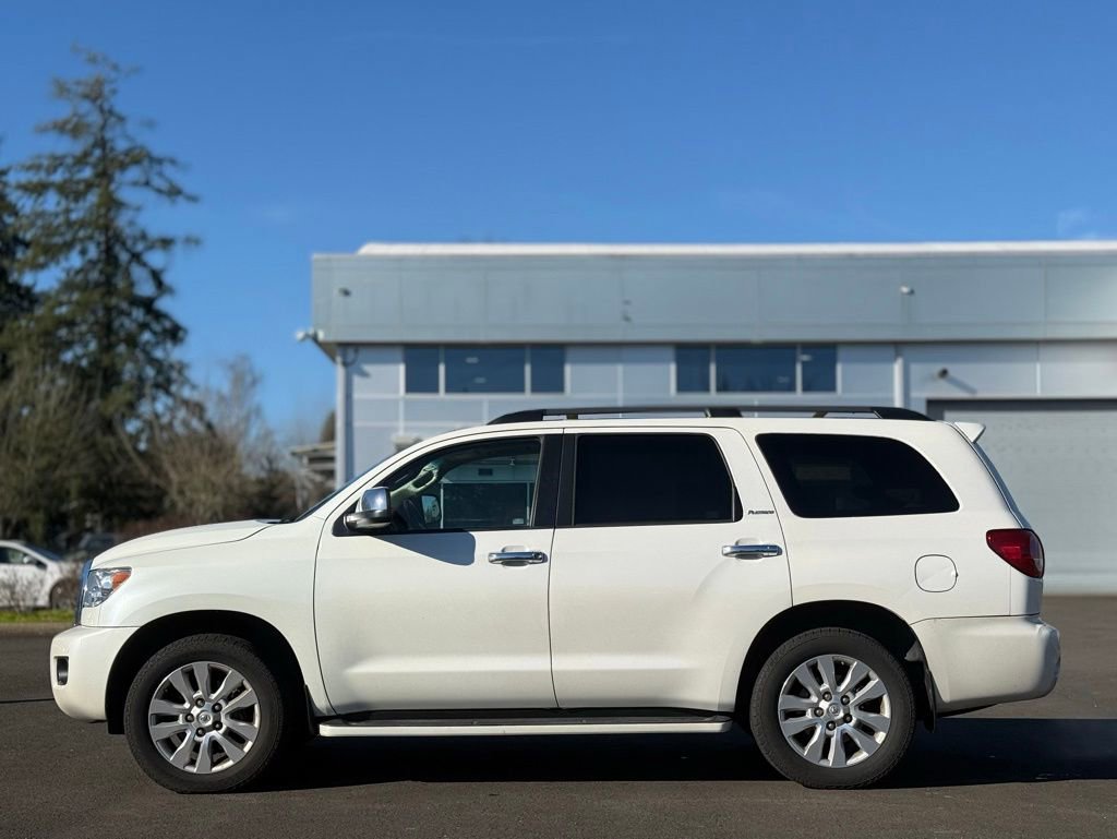 Used 2015 Toyota Sequoia Platinum image 2