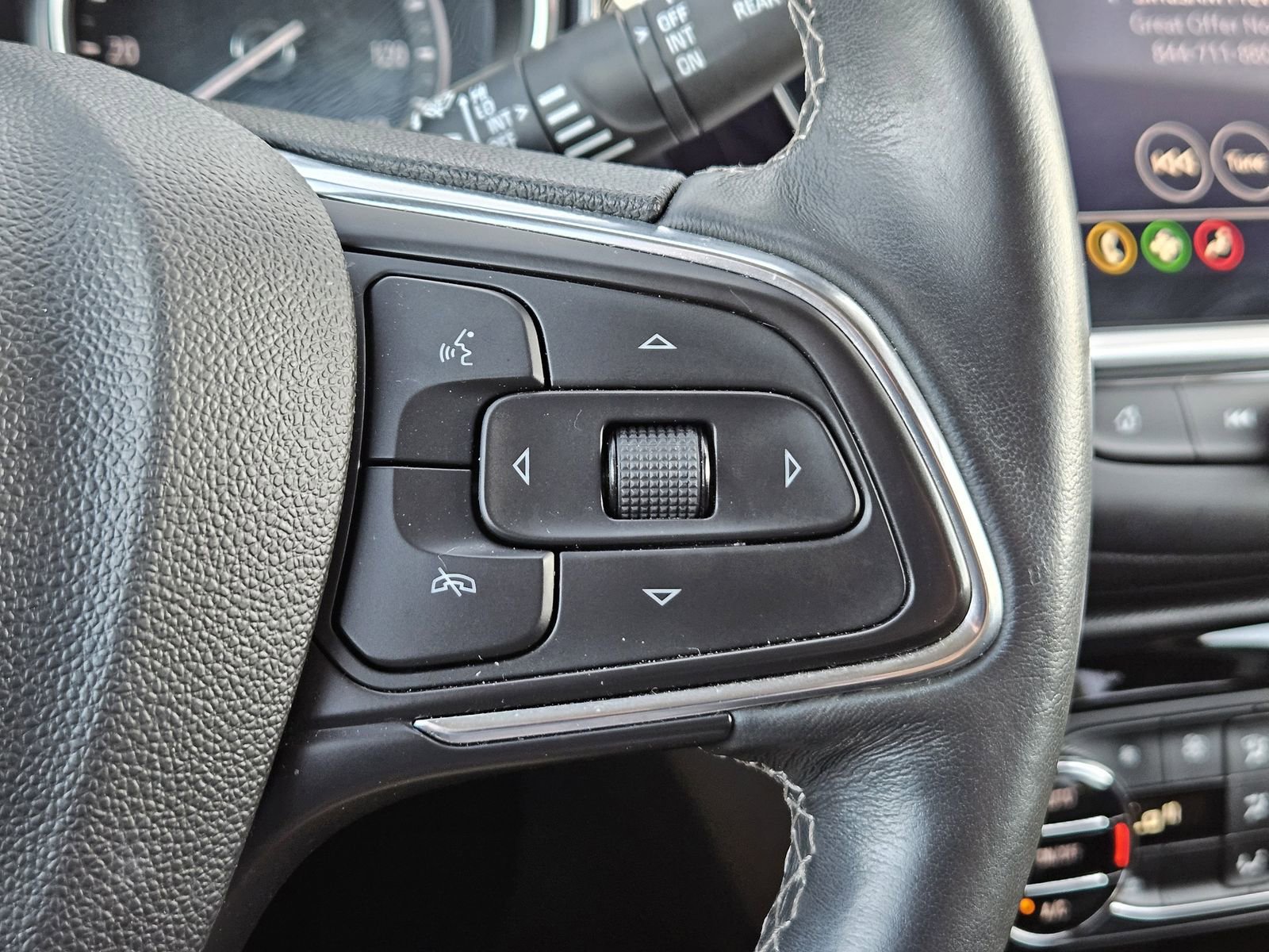 Used 2023 Buick Encore GX Select w/ Sport Touring Package image 27