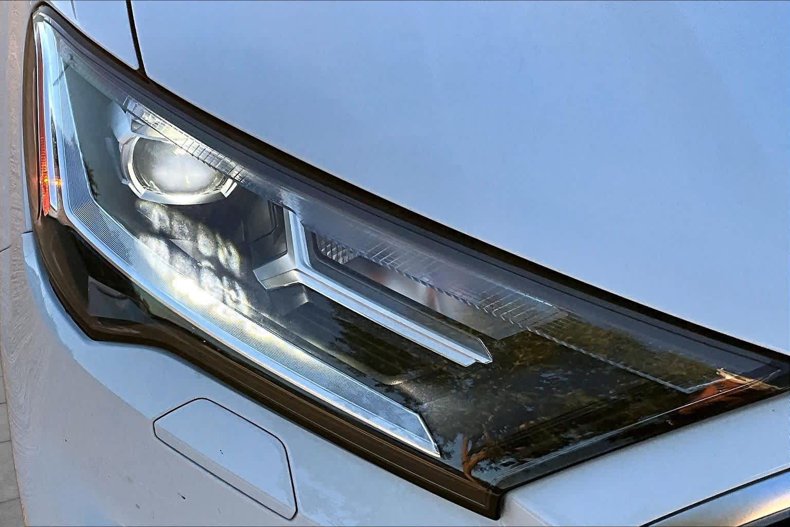 Used 2023 Audi Q7 2.0T Premium AWD/4WD image 28