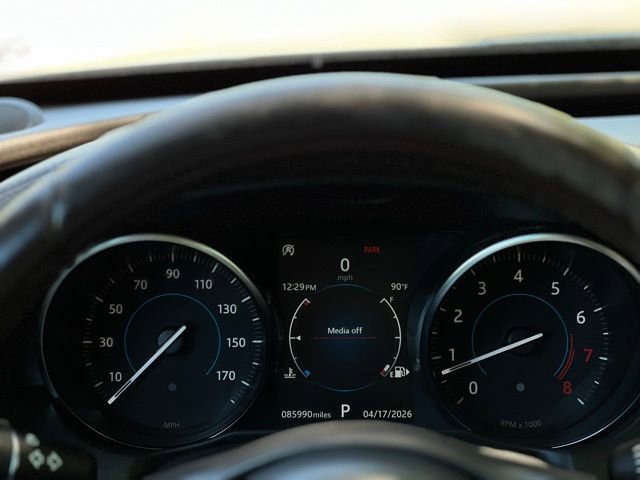Used 2019 Jaguar XF Premium RWD image 36