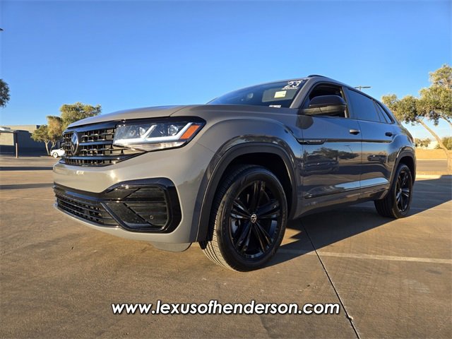 Used 2023 Volkswagen Atlas Cross Sport SEL R-Line image 2